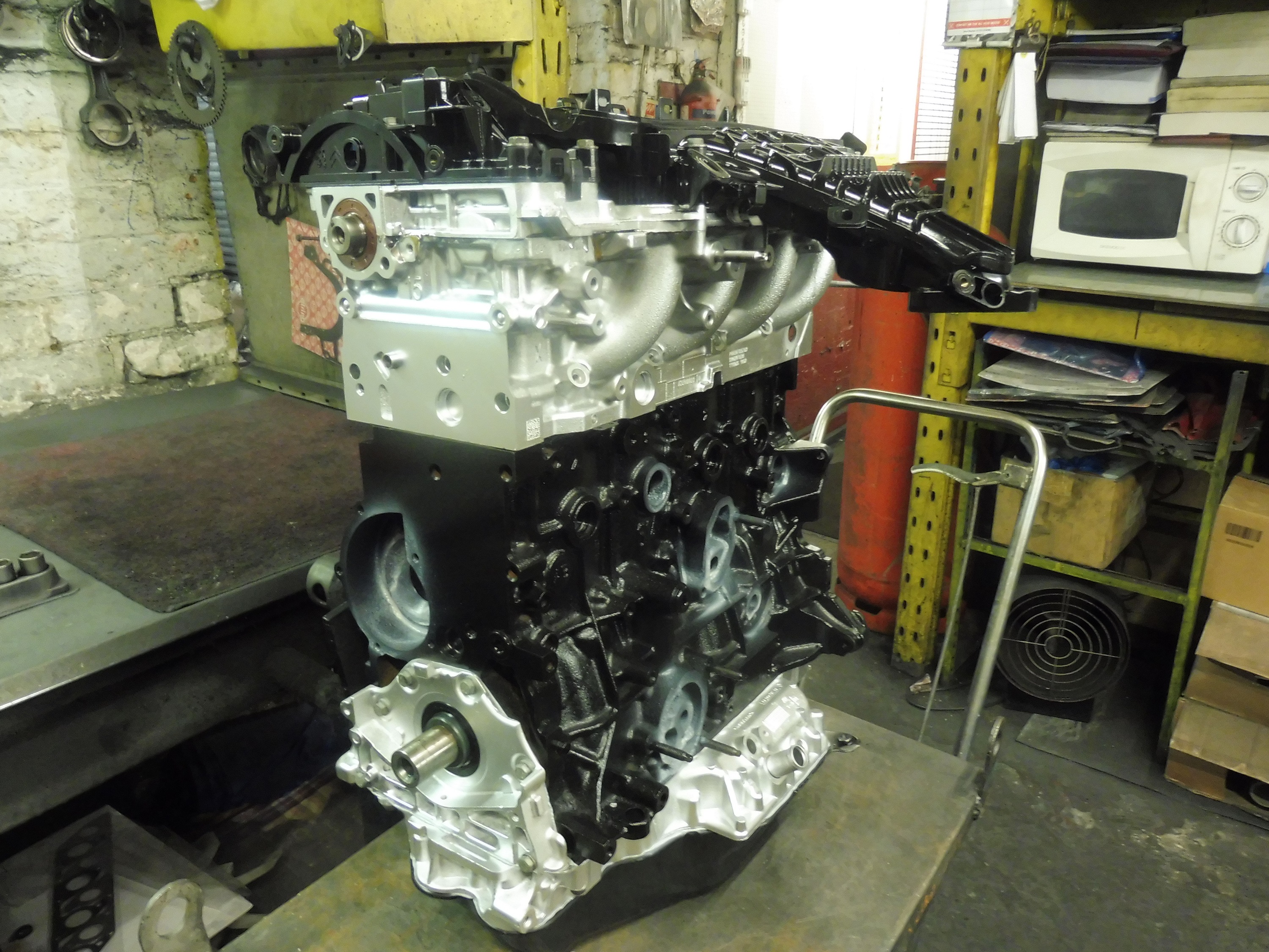 thumbnail image 2 of Under Engine Cover Undertray For Fiat Scudo / Citroen Dispatch / Peugeot Expert - Black 2 of 6